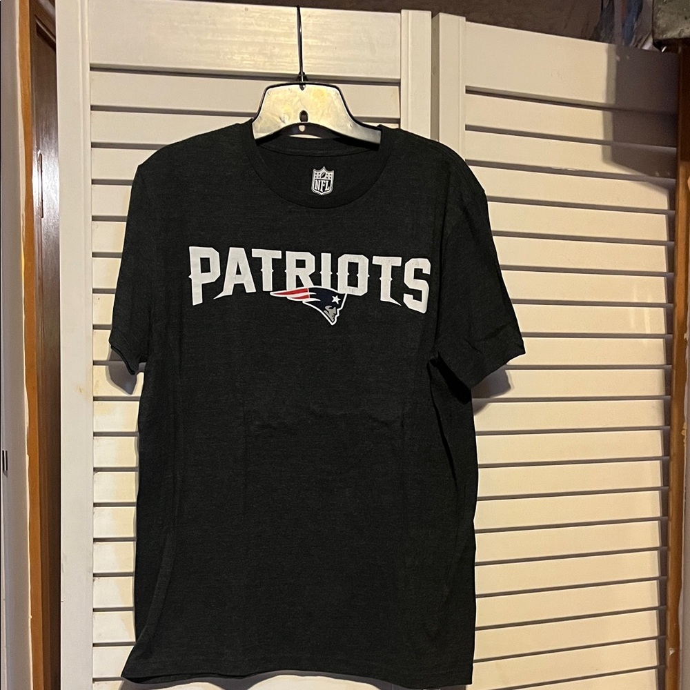 NFL Patriots Black Tee with Logo